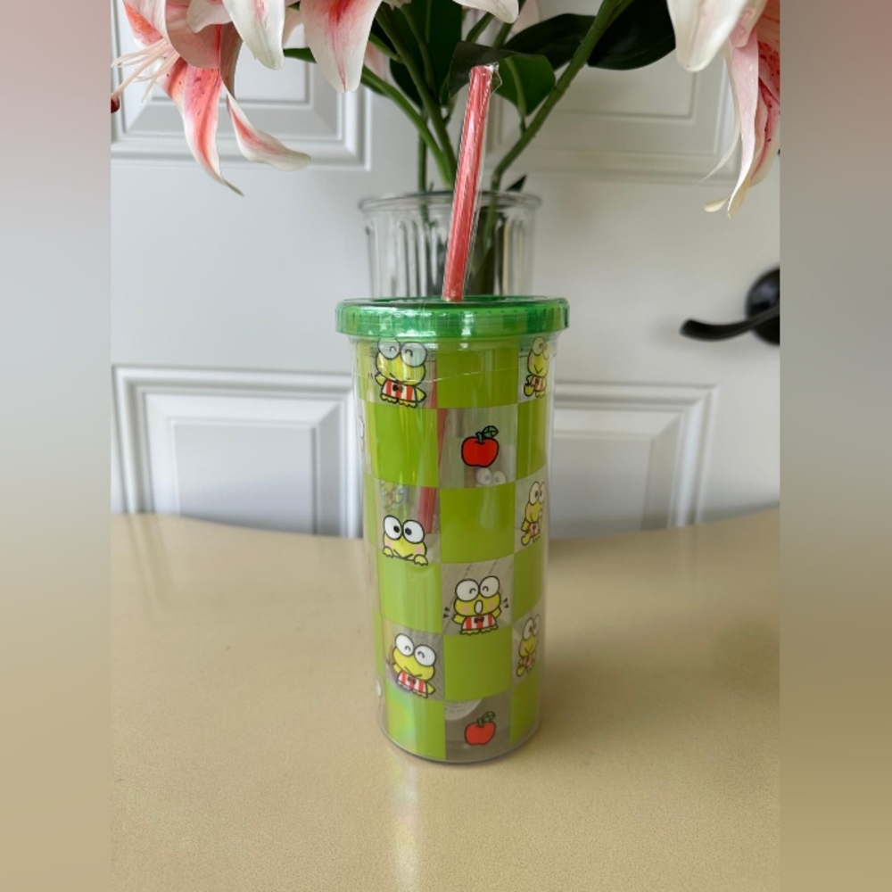 Keroppi  Green Checkered Cup 20oz Tumbler With 1 Mystery Straw Cover